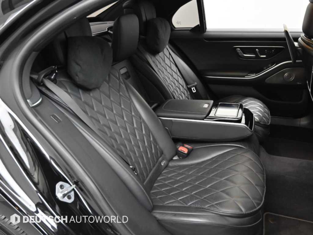 Mercedes-Benz S-Class — photo 12