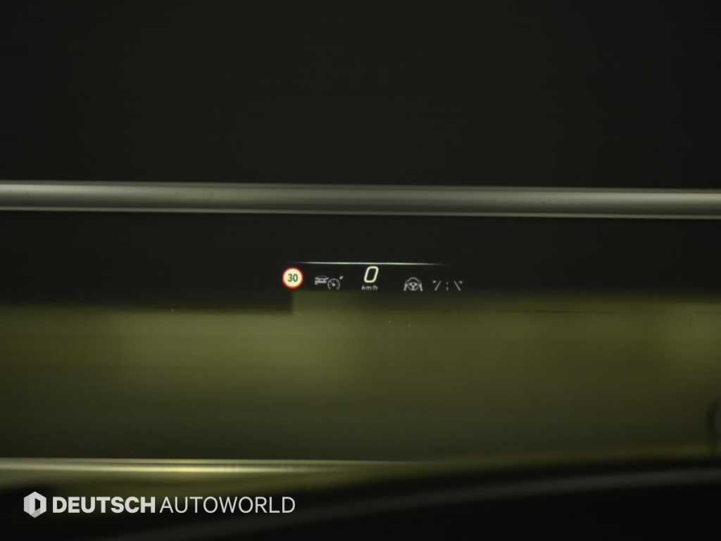 Mercedes-Benz S-Class — photo 17