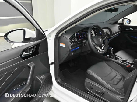 Volkswagen Jetta — photo 11