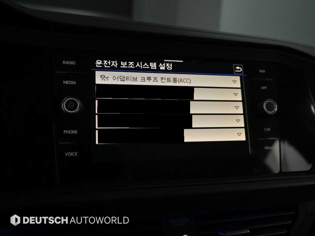 Volkswagen Jetta — photo 17