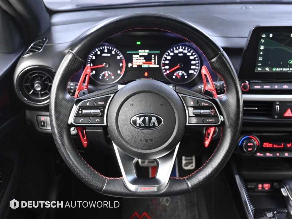 Kia K3 — photo 13