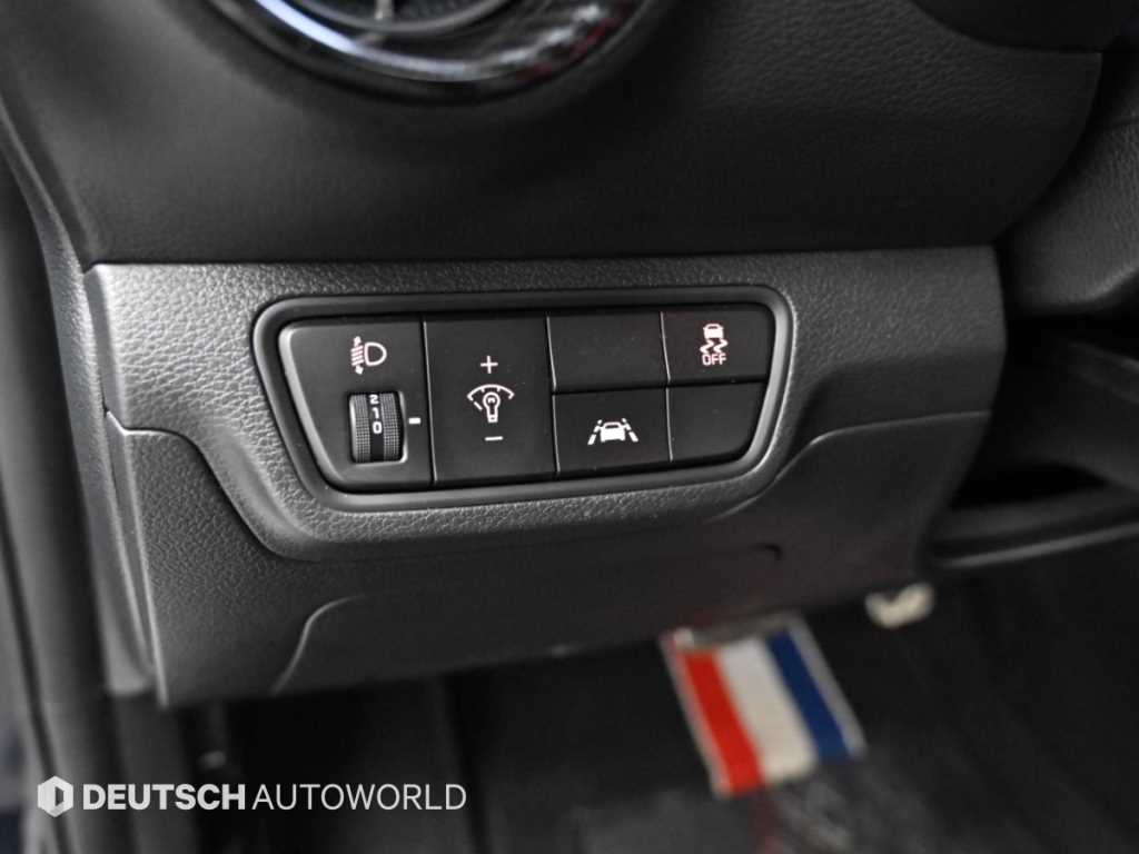 Kia K3 — photo 16
