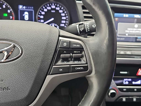 Hyundai AVANTE — photo 17