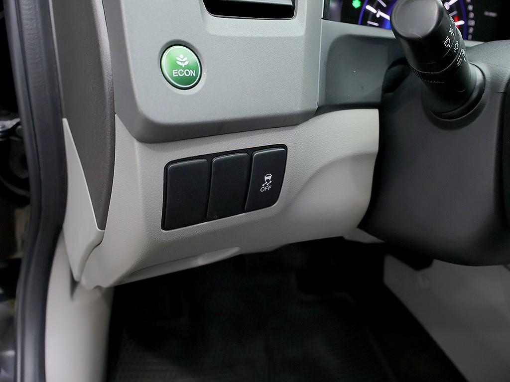 Honda Civic — photo 15