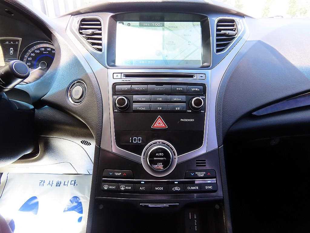 Hyundai Grandeur — photo 13