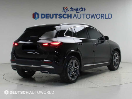 Mercedes-Benz GLA-Class — photo 02