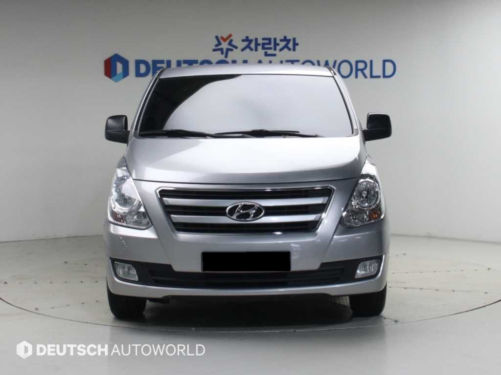 Hyundai Starex — photo 03