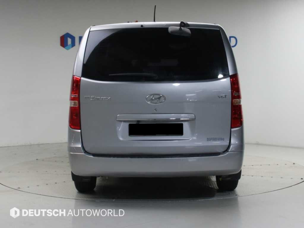 Hyundai Starex — photo 04