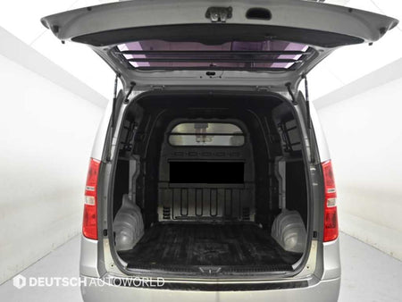 Hyundai Starex — photo 05