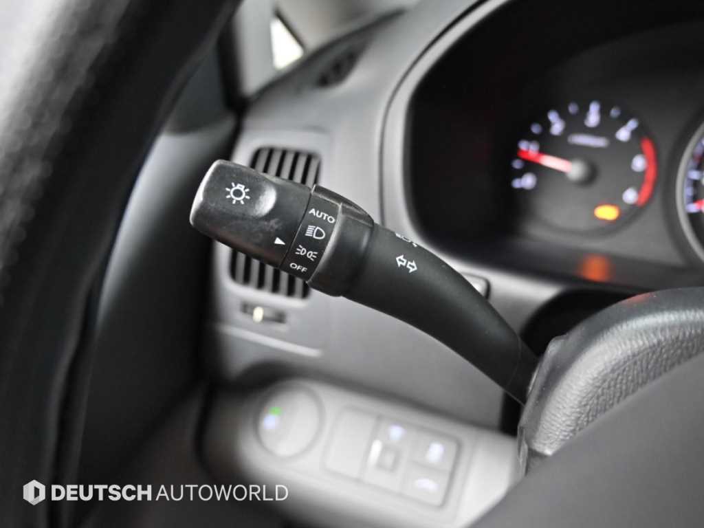 Hyundai Starex — photo 13