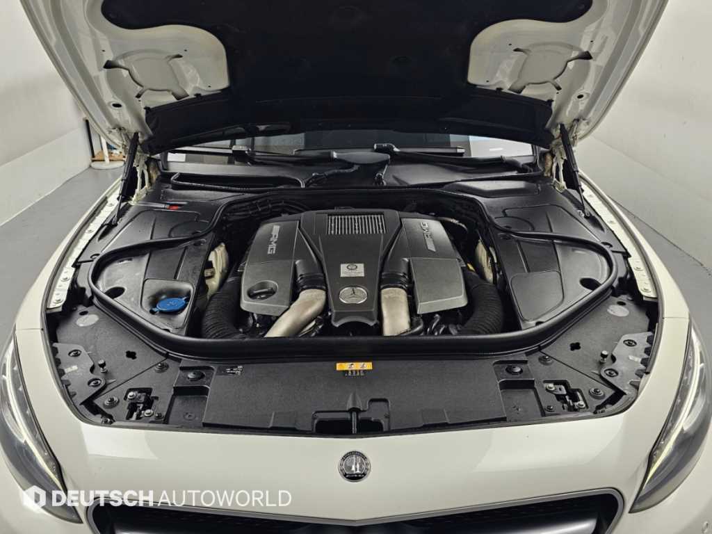 Mercedes-Benz S-Class — photo 08