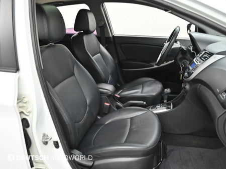 Hyundai Accent — photo 10