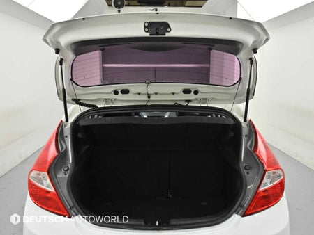 Hyundai Accent — photo 19
