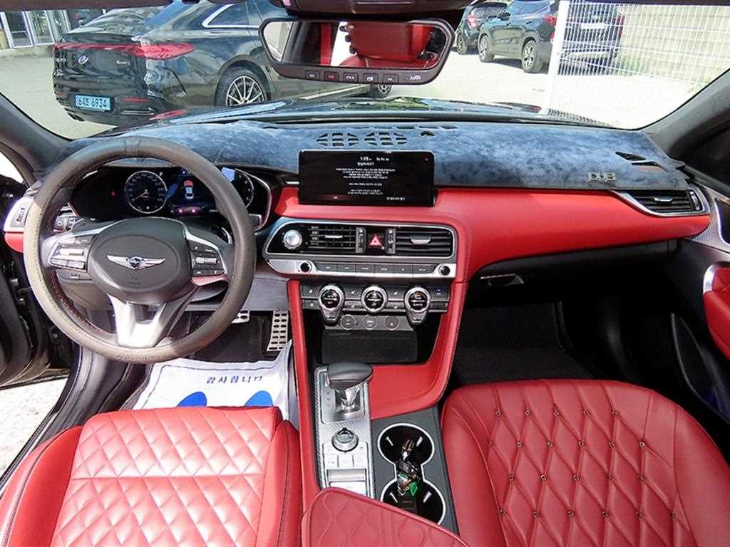 Genesis G70 — photo 07