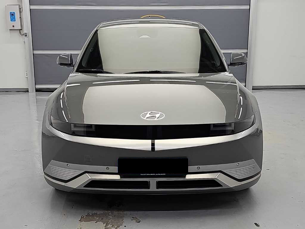 Hyundai Ioniq5 — photo 02
