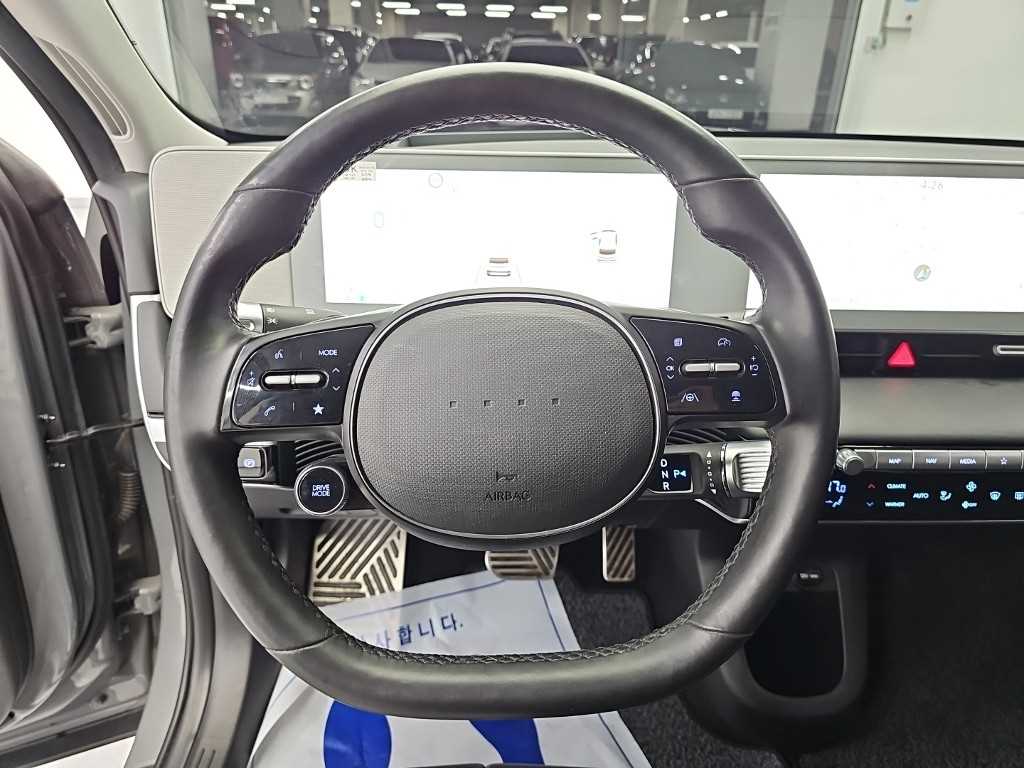 Hyundai Ioniq5 — photo 09
