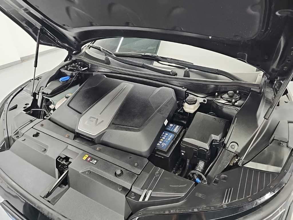 Kia EV6 — photo 05