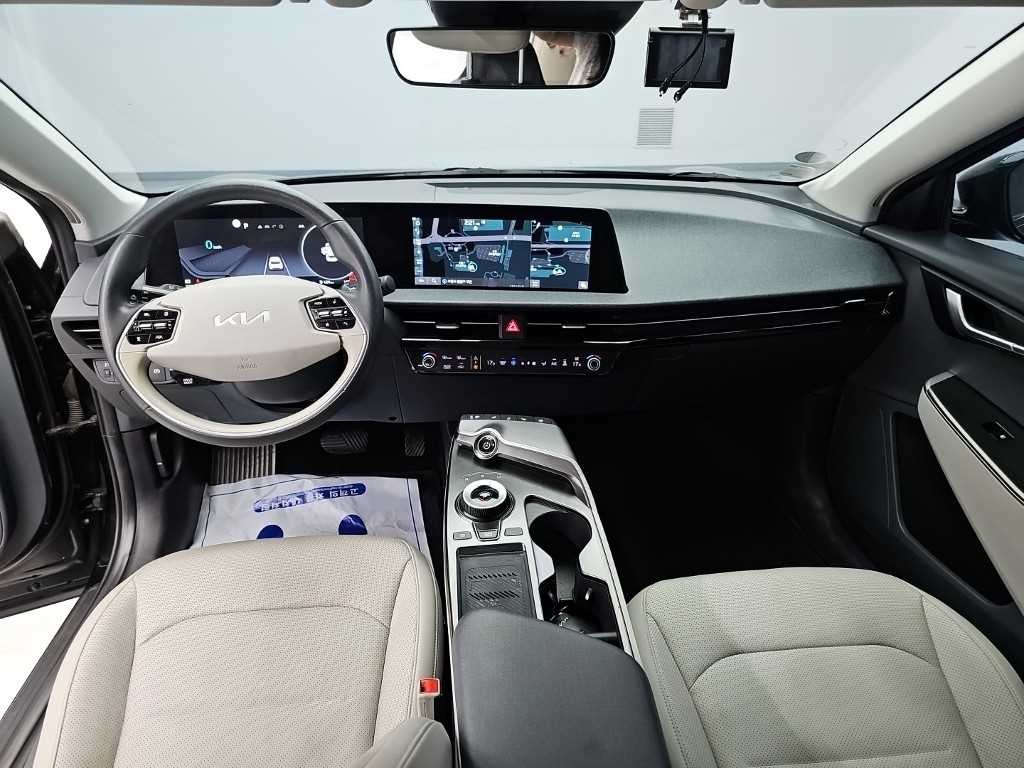 Kia EV6 — photo 07