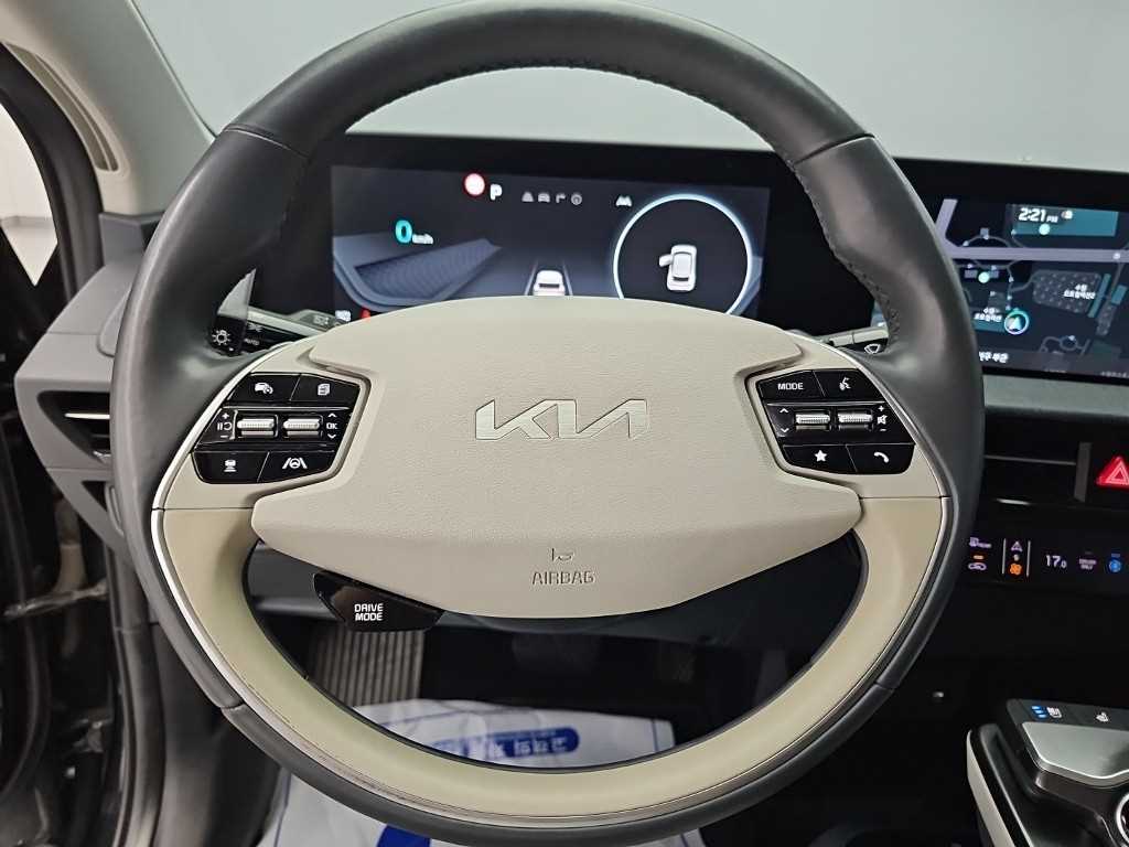 Kia EV6 — photo 09