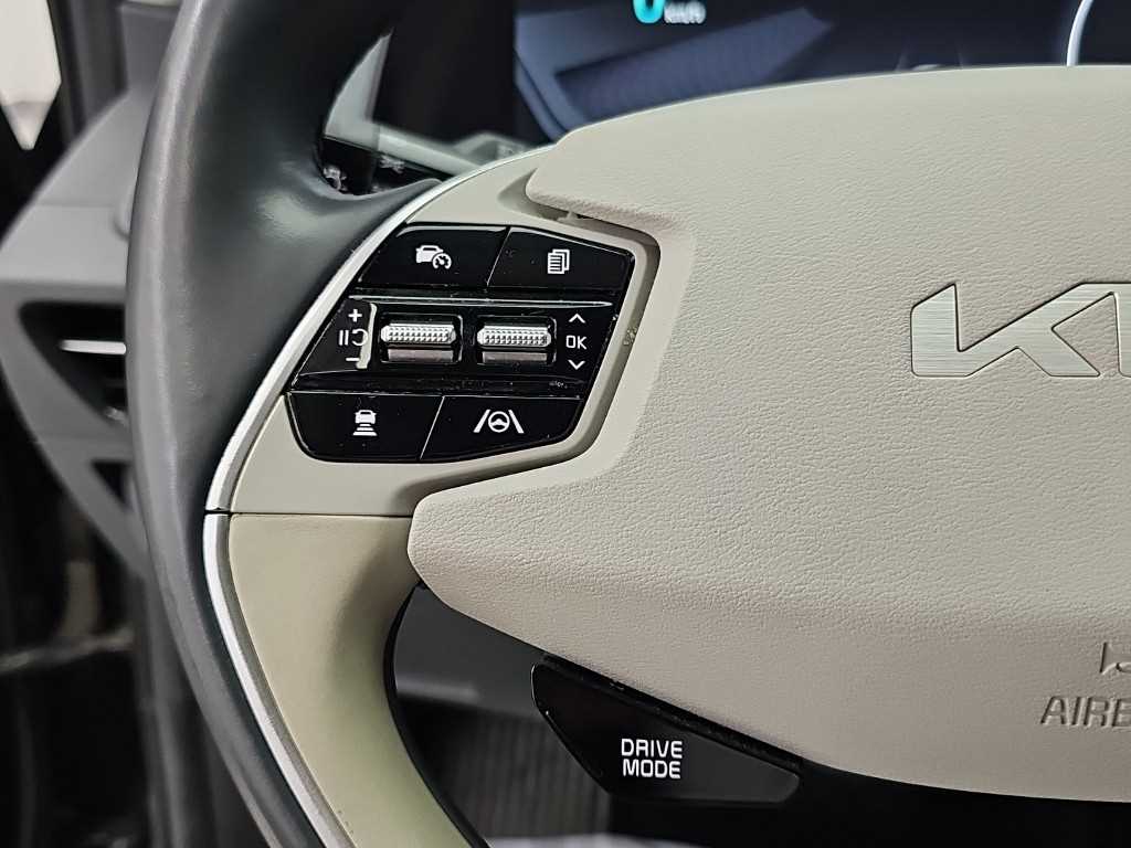 Kia EV6 — photo 16