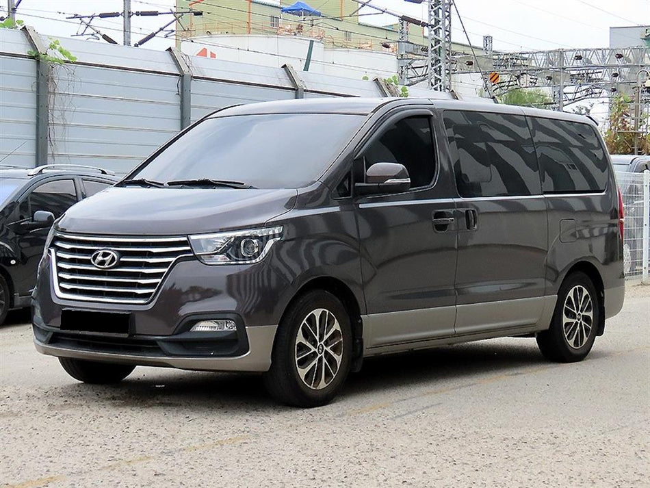 Hyundai Starex — photo 02