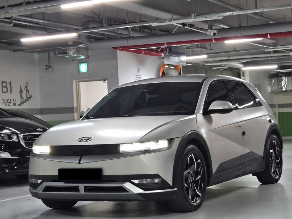 Hyundai Ioniq5 — photo 01