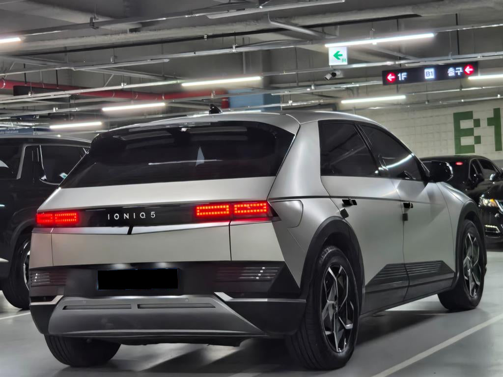 Hyundai Ioniq5 — photo 04