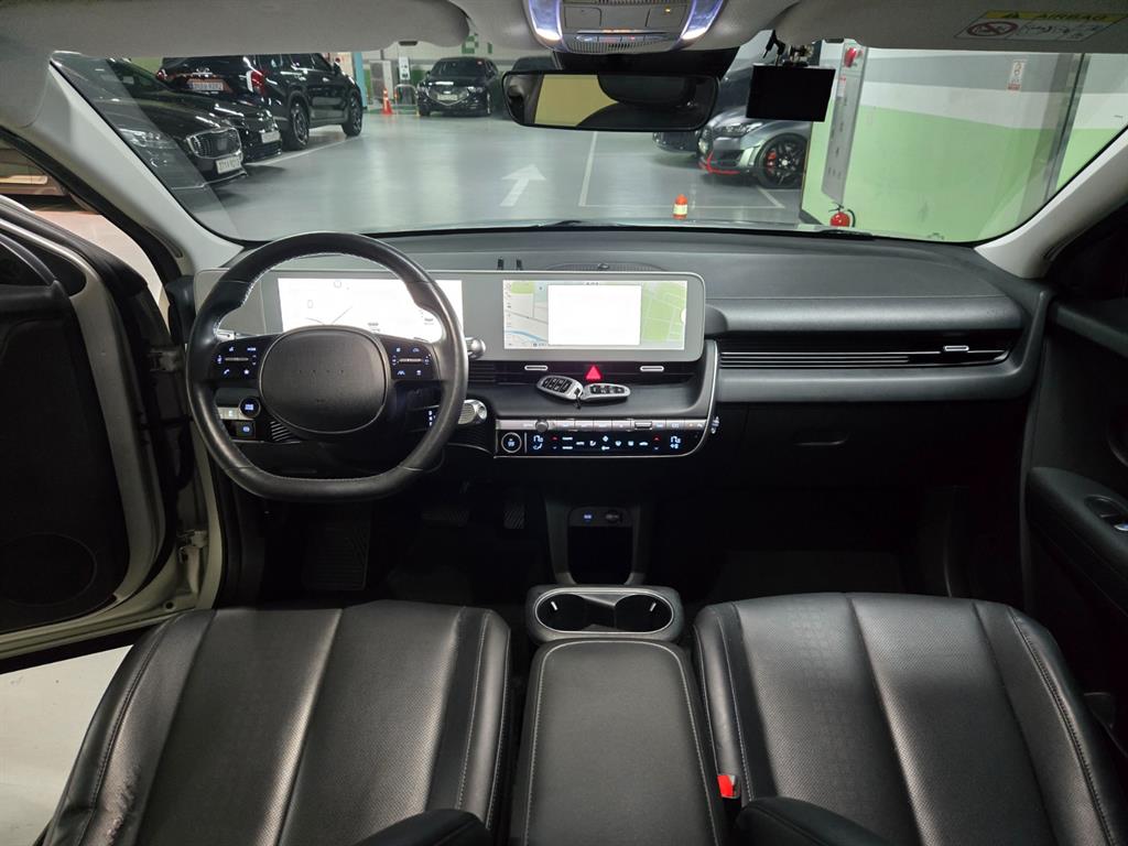 Hyundai Ioniq5 — photo 08