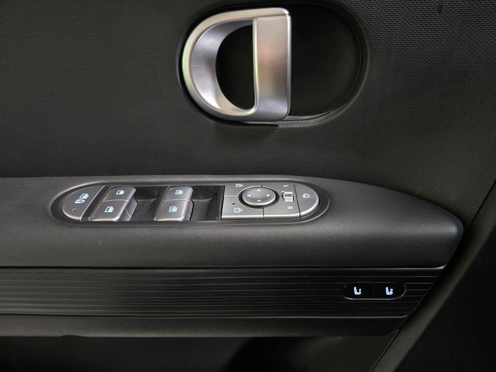 Hyundai Ioniq5 — photo 15