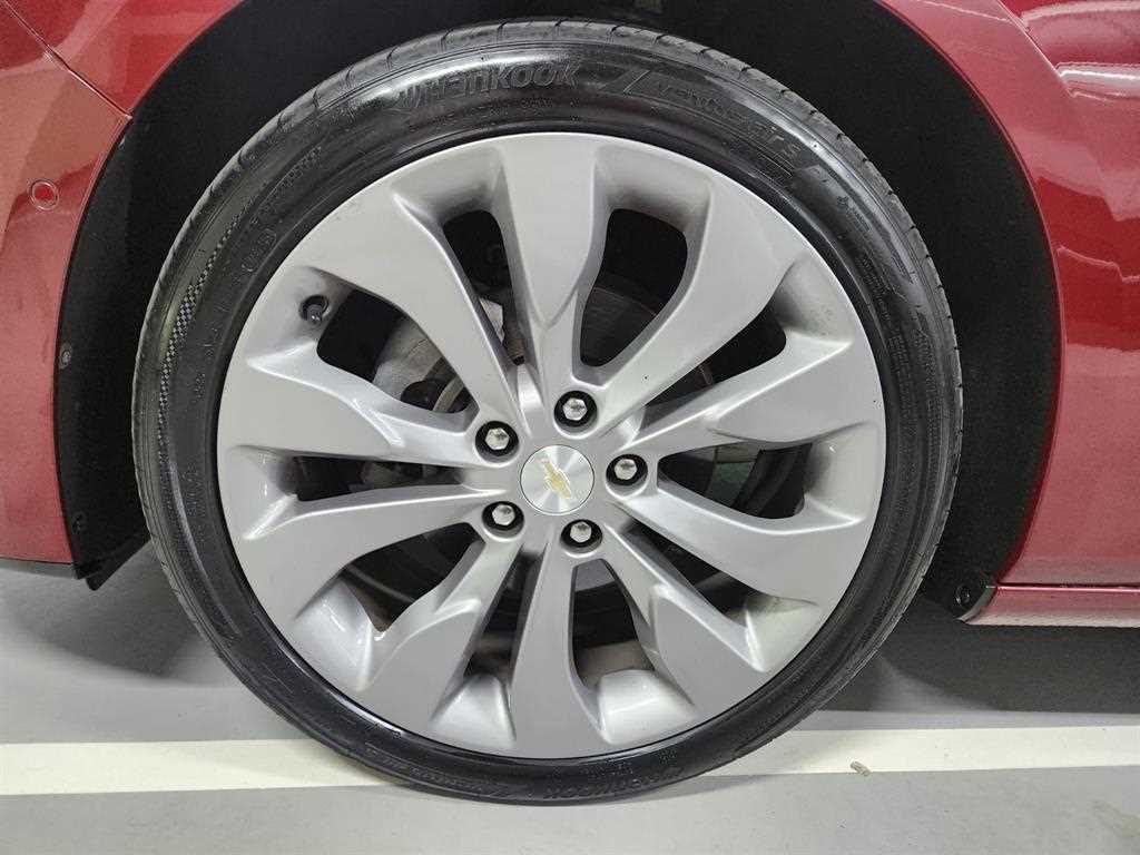 CHEVROLET Malibu — photo 19