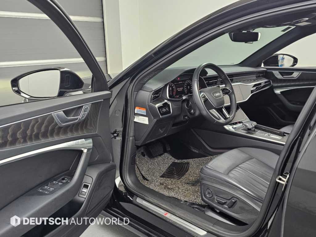 Audi A6 — photo 11