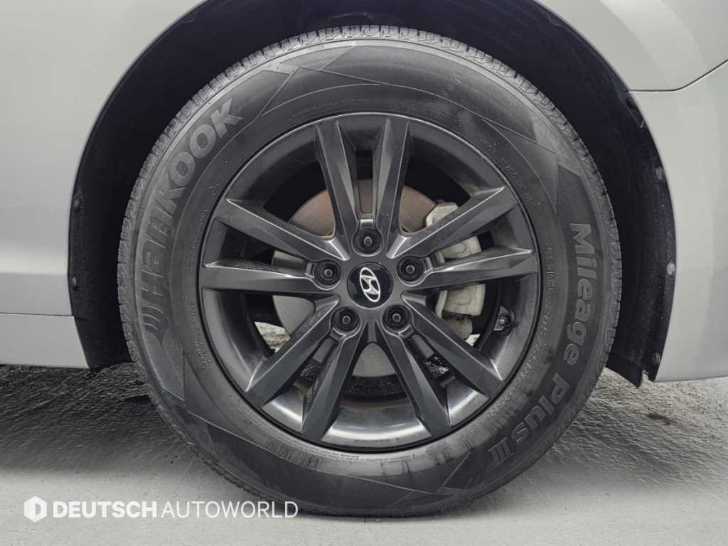 Hyundai Sonata — photo 05