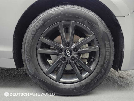 Hyundai Sonata — photo 05