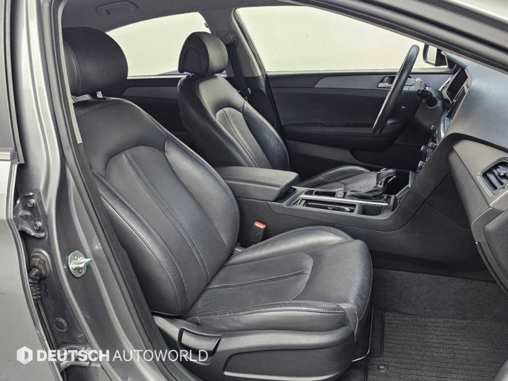 Hyundai Sonata — photo 10