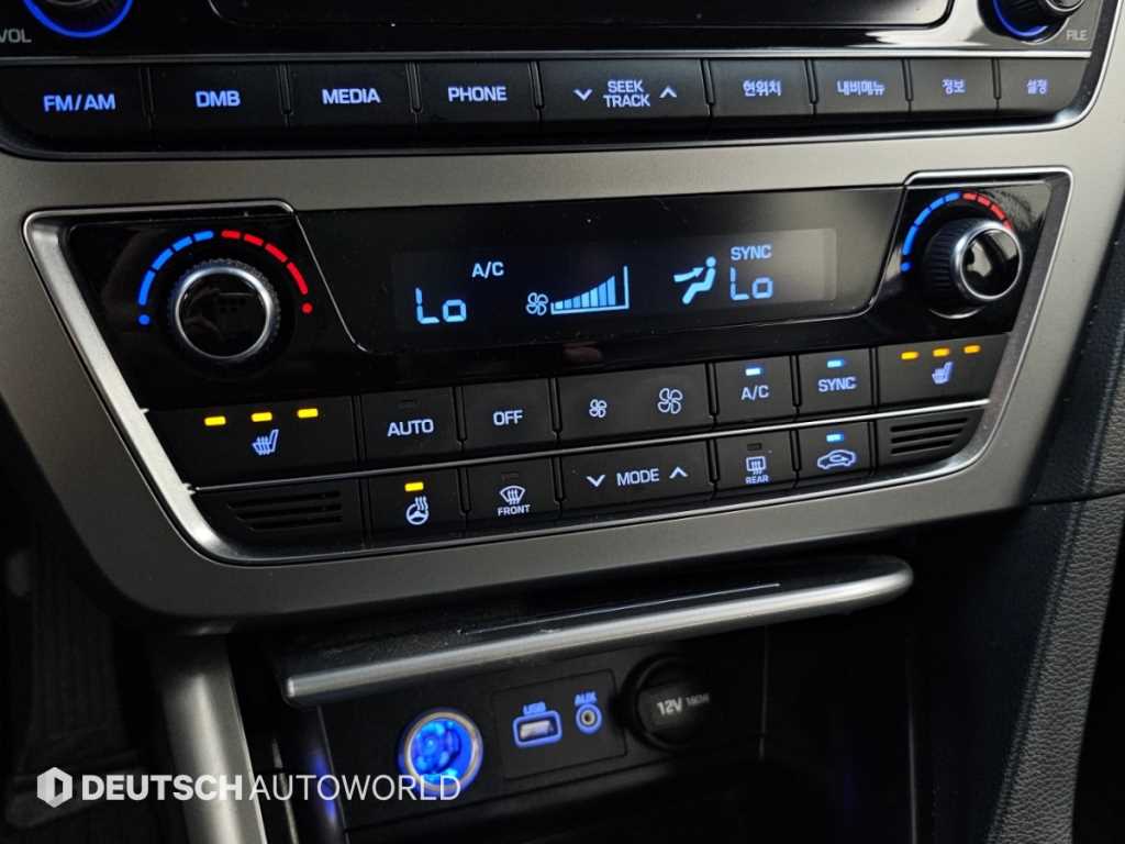 Hyundai Sonata — photo 17