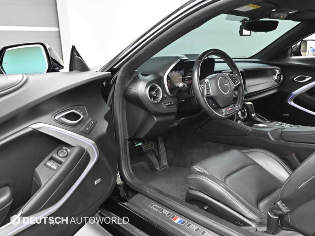 CHEVROLET Camaro — photo 11