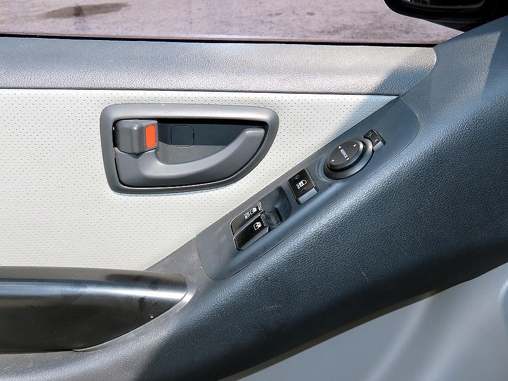 Hyundai Starex — photo 12