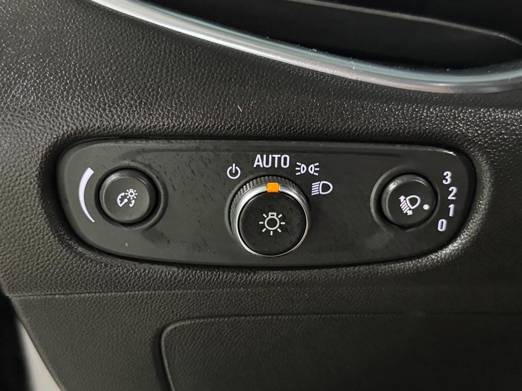 CHEVROLET Malibu — photo 16