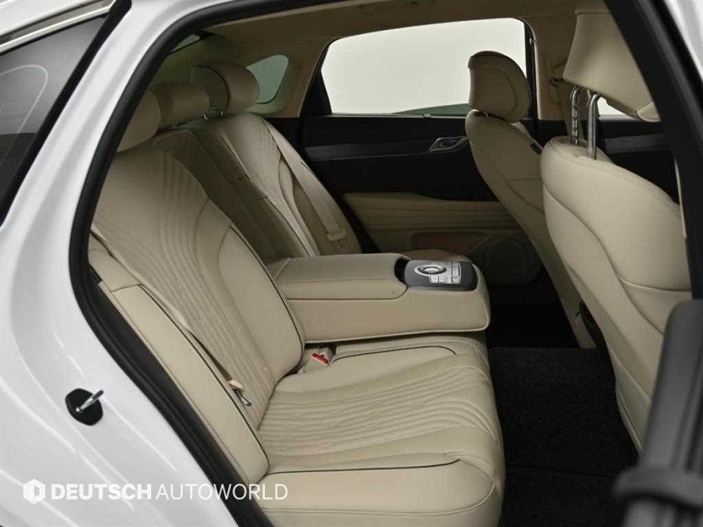 Genesis G80 — photo 13