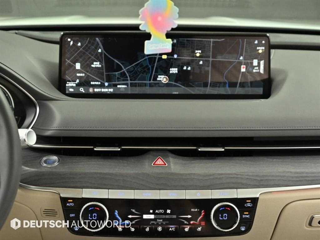 Genesis G80 — photo 15