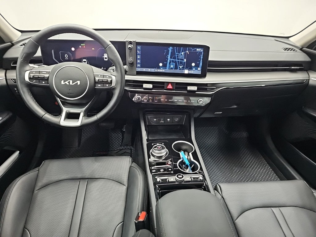 Kia K5 — photo 07
