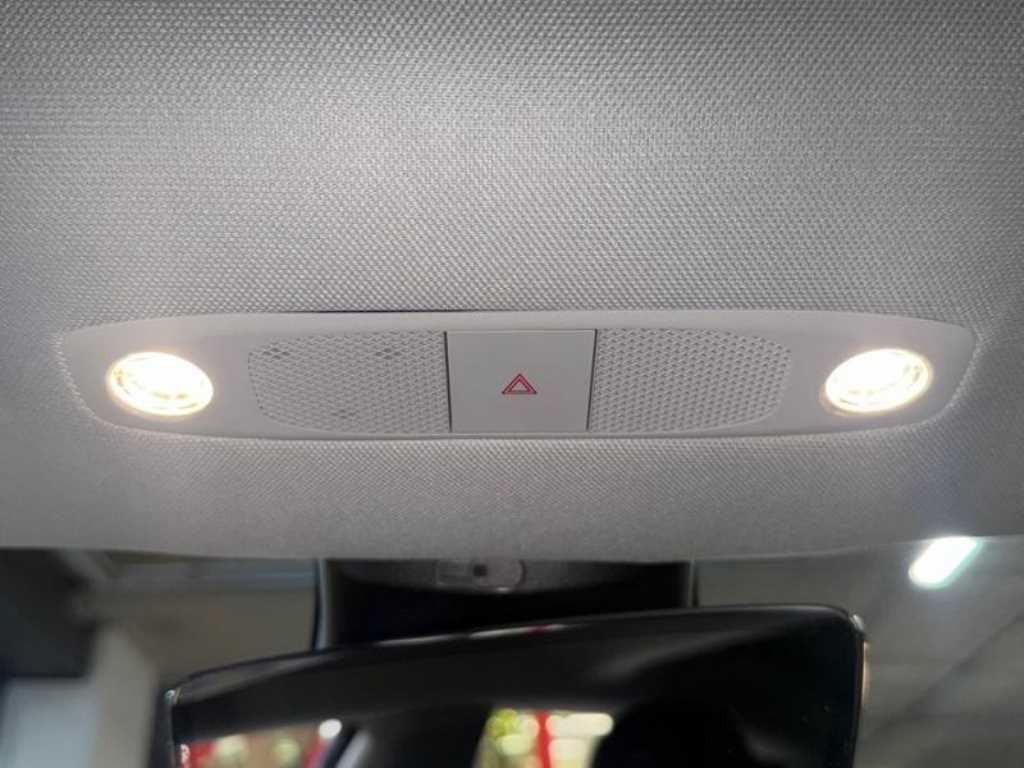 Tesla Model 3 — photo 12