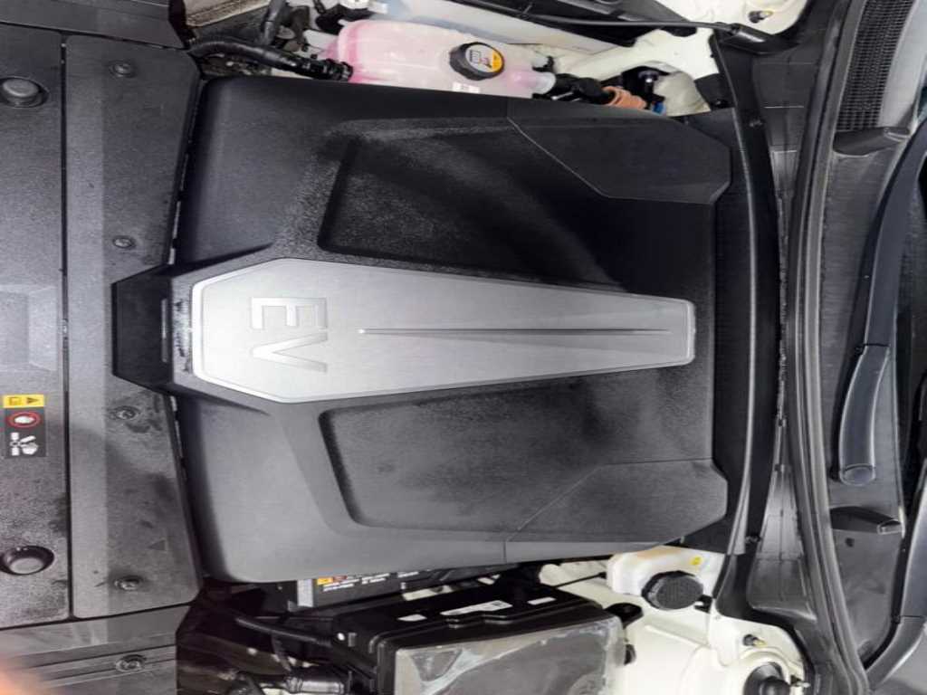 Kia EV6 — photo 19