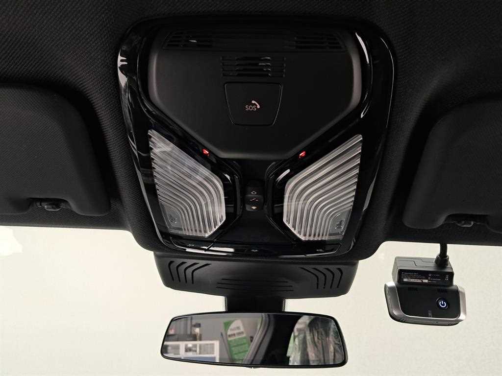 BMW X4 — photo 15