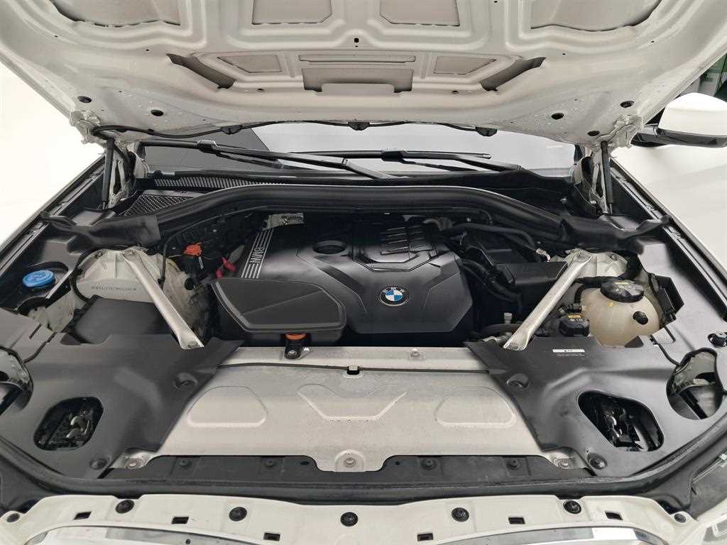 BMW X4 — photo 19