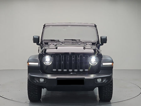 Jeep Wrangler — photo 02