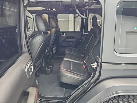 Jeep Wrangler — photo 12