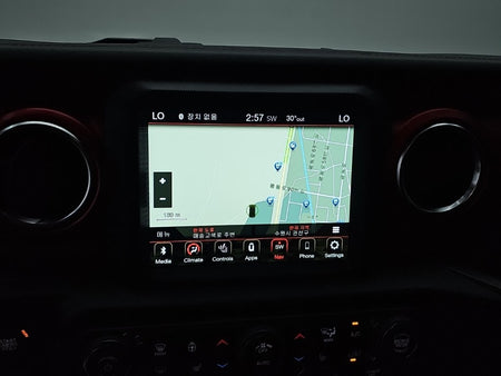 Jeep Wrangler — photo 15