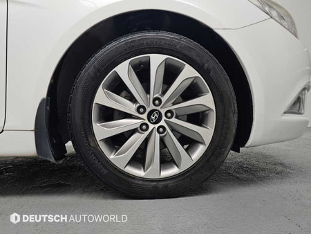 Hyundai Sonata — photo 06