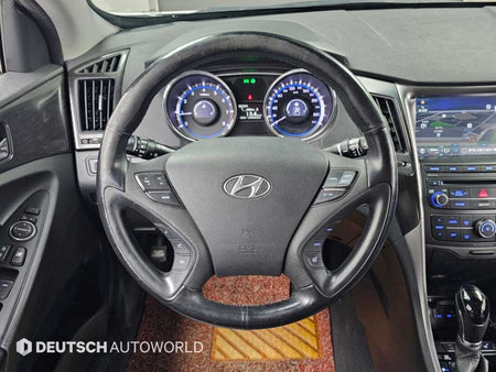 Hyundai Sonata — photo 14